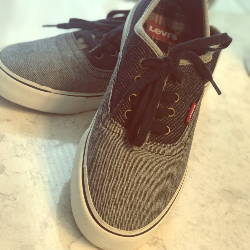 Levi's sneakers
